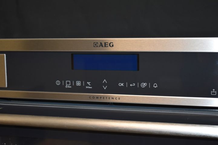 621748-6 Built-in oven with steam 60 cm AEG BS831410SM