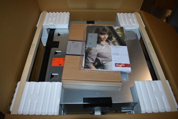 621753-4 Vacuum box for installation 60 cm Neff N17XH10N0 - new in carton