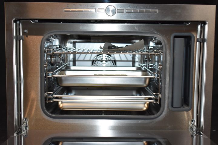 621756-6 Built-in oven 60 cm Siemens IQ700 HB36D572 - display case