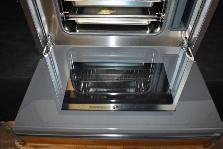 621756-7 Built-in oven 60 cm Siemens IQ700 HB36D572 - display case