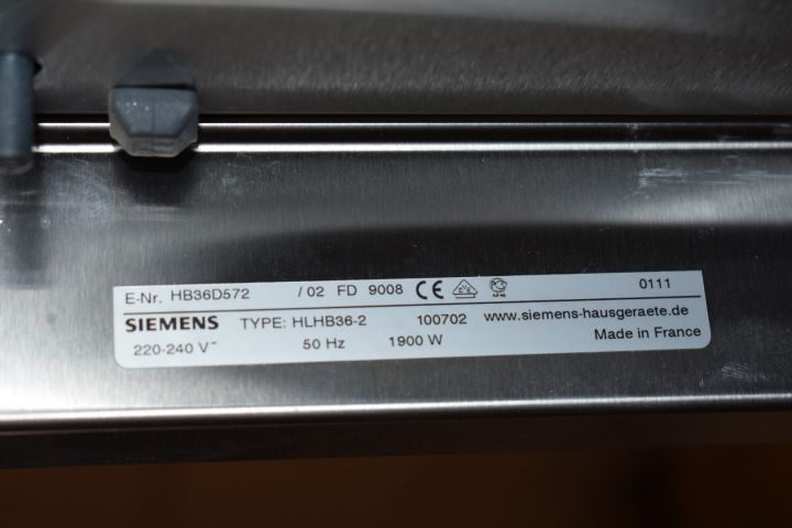 621756-8 Built-in oven 60 cm Siemens IQ700 HB36D572 - display case