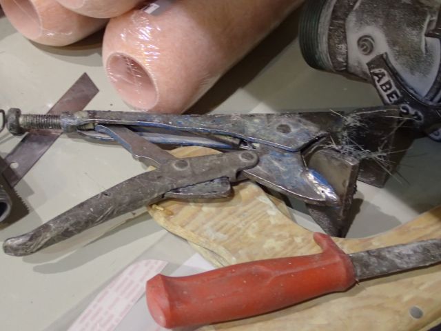 519795-11 Shelf and everything on the shelf