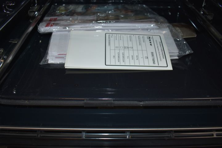 621766-8 Built-in oven with pyrolysis 60 cm Neff B58CT68N0 - demo copy