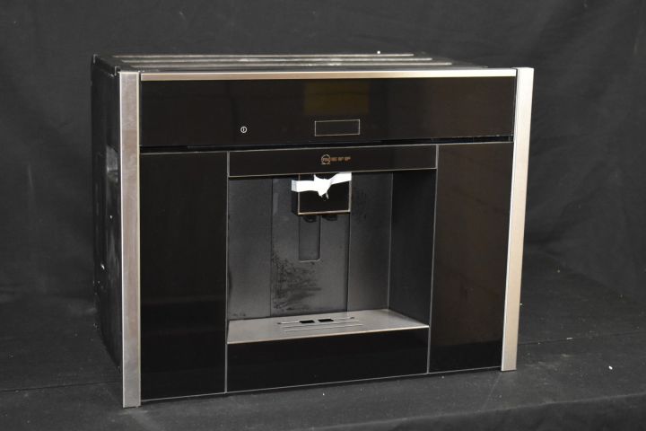 621771-3 Fully automatic espresso machine 60 cm Neff C17KS61N0 - display case