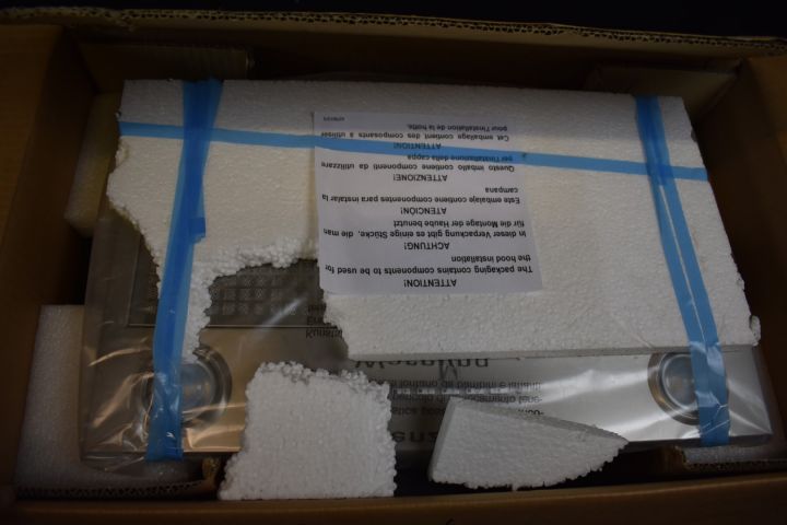 621786-2 Integrated carbon filter fan 49 cm Røros Hetta 800 LED - new in carton