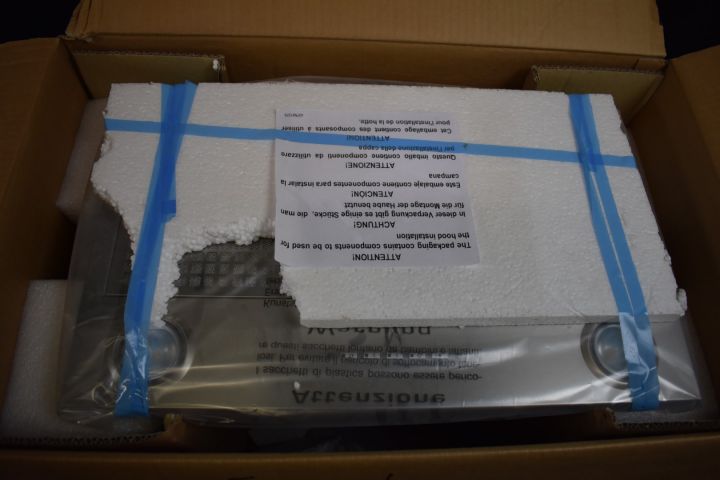 621786-3 Integrated carbon filter fan 49 cm Røros Hetta 800 LED - new in carton