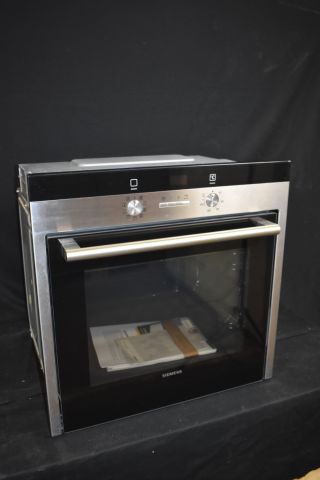 621800-4 Built-in oven 60 cm Siemens HB33A2550S - display case