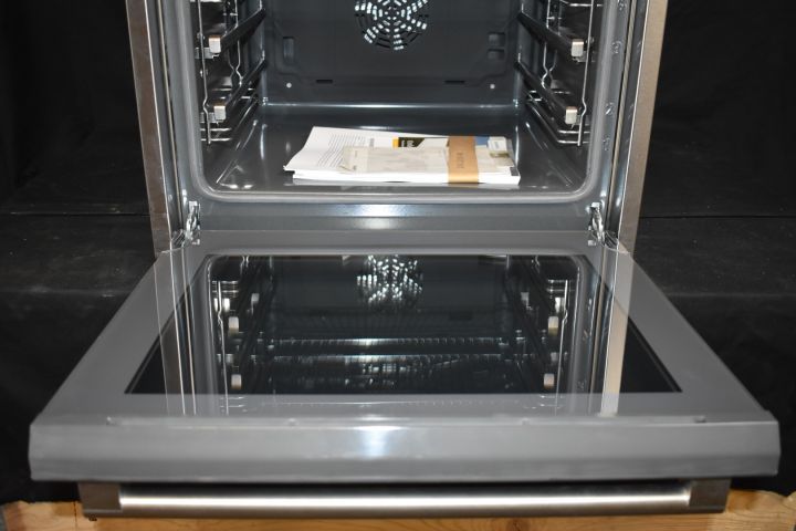 621800-10 Built-in oven 60 cm Siemens HB33A2550S - display case