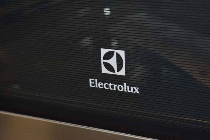 621801-6 Built-in oven with steam function 60 cm Electrolux EOB9956VAX - display case