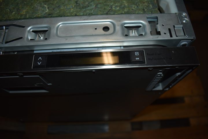 621804-5 Fully integrates dishwasher 60 cm AEG F99705VI1P - plate specimens