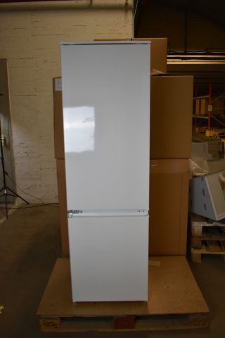 621823-2 Combined fridge / freezer AEG SCT71800S1 - plate specimens