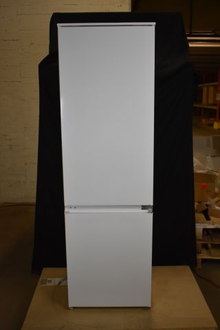 621830-2 Combined fridge / freezer AEG SCT71800S1 - plate specimens
