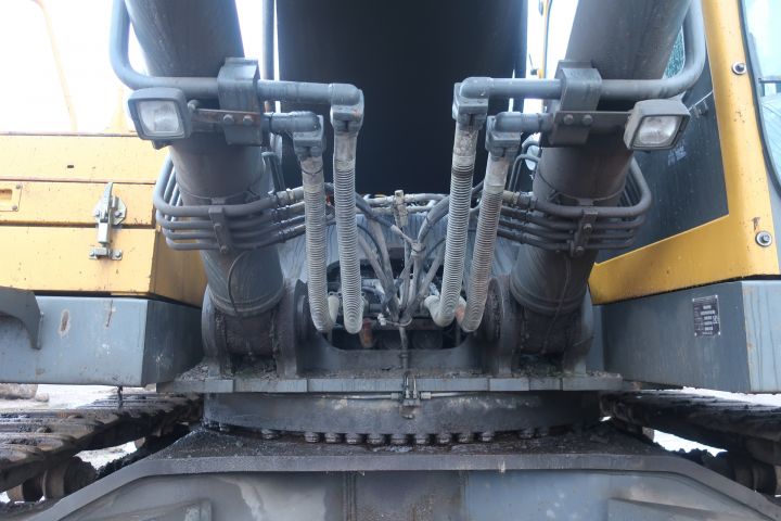 581416-22 Crawler excavator, Volvo EC700B lc, approx 8000h -2006