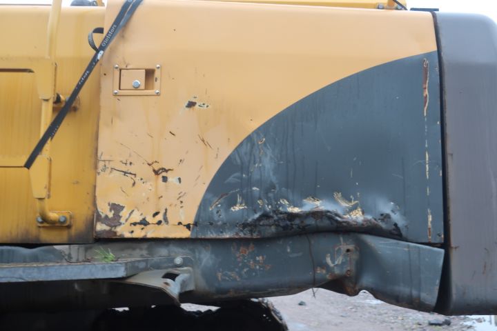 581416-28 Crawler excavator, Volvo EC700B lc, approx 8000h -2006