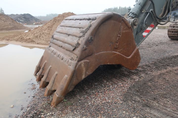 581416-34 Crawler excavator, Volvo EC700B lc, approx 8000h -2006