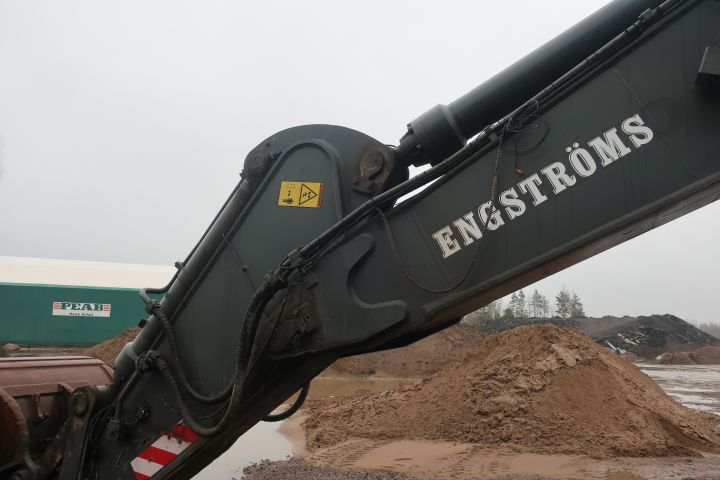 581416-38 Crawler excavator, Volvo EC700B lc, approx 8000h -2006