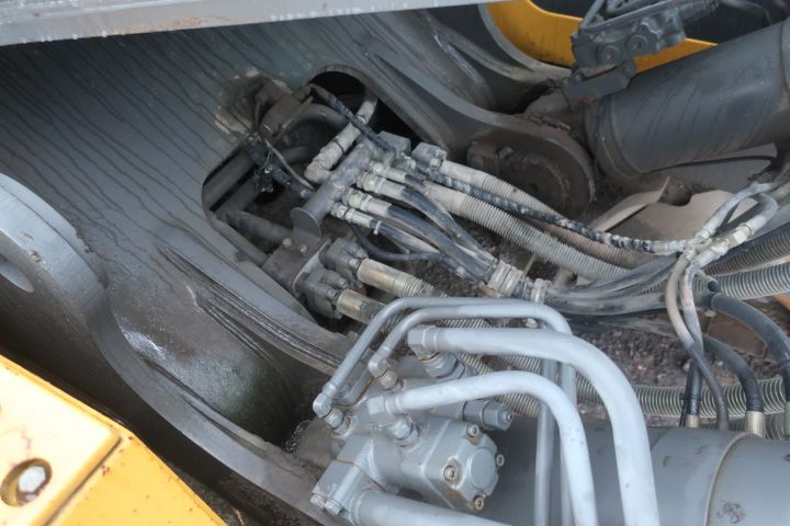 581416-45 Crawler excavator, Volvo EC700B lc, approx 8000h -2006