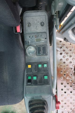 581416-58 Crawler excavator, Volvo EC700B lc, approx 8000h -2006