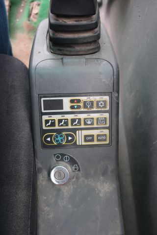 581416-59 Crawler excavator, Volvo EC700B lc, approx 8000h -2006