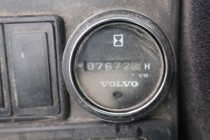 581416-71 Crawler excavator, Volvo EC700B lc, approx 8000h -2006