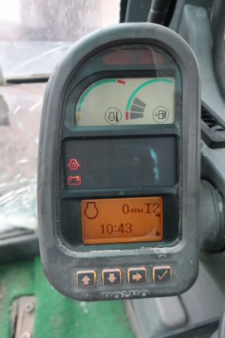 581416-78 Crawler excavator, Volvo EC700B lc, approx 8000h -2006