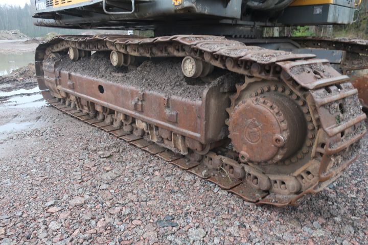 581416-85 Crawler excavator, Volvo EC700B lc, approx 8000h -2006
