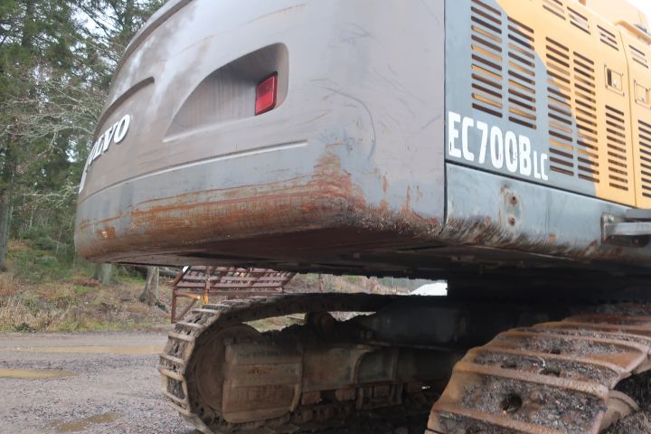 581416-88 Crawler excavator, Volvo EC700B lc, approx 8000h -2006