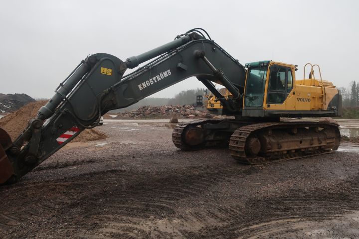 581416-92 Crawler excavator, Volvo EC700B lc, approx 8000h -2006