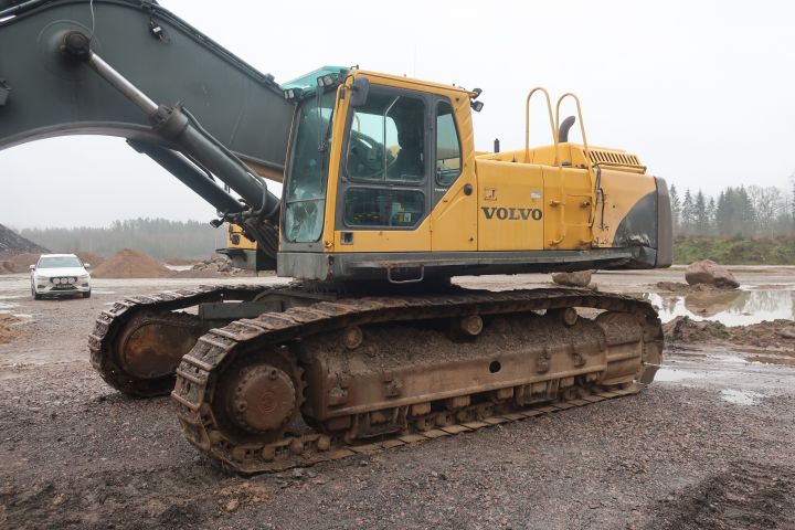 581416-98 Crawler excavator, Volvo EC700B lc, approx 8000h -2006