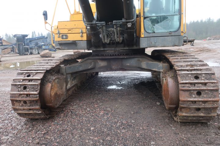 581416-99 Crawler excavator, Volvo EC700B lc, approx 8000h -2006