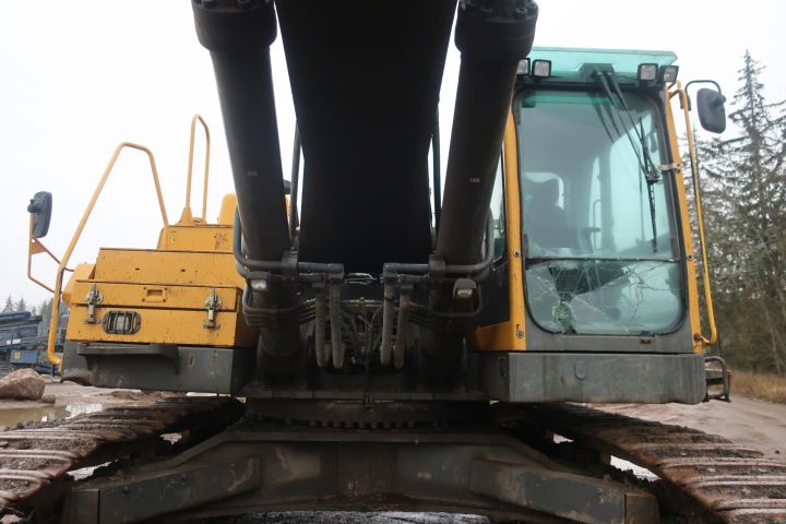 581416-100 Crawler excavator, Volvo EC700B lc, approx 8000h -2006