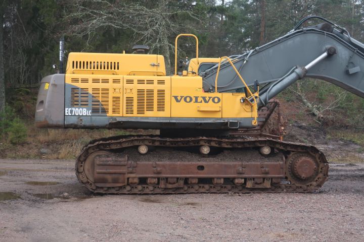 581416-107 Crawler excavator, Volvo EC700B lc, approx 8000h -2006