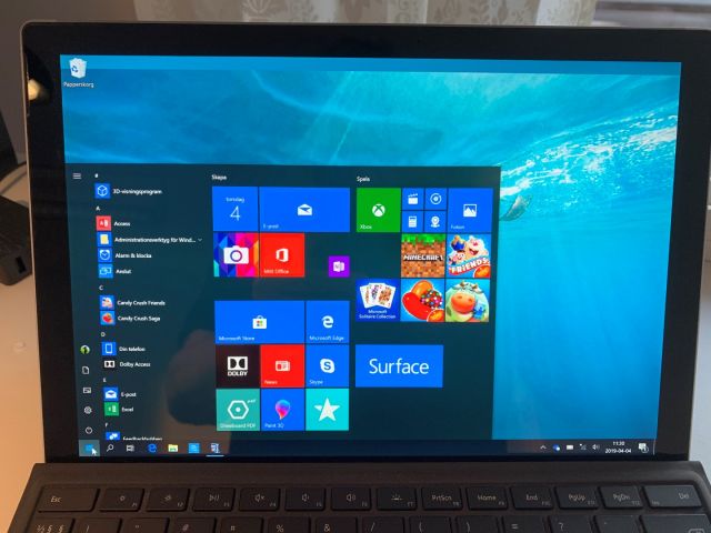 560486-8 Microsoft Surface Pro 7, 2-in-1 PC