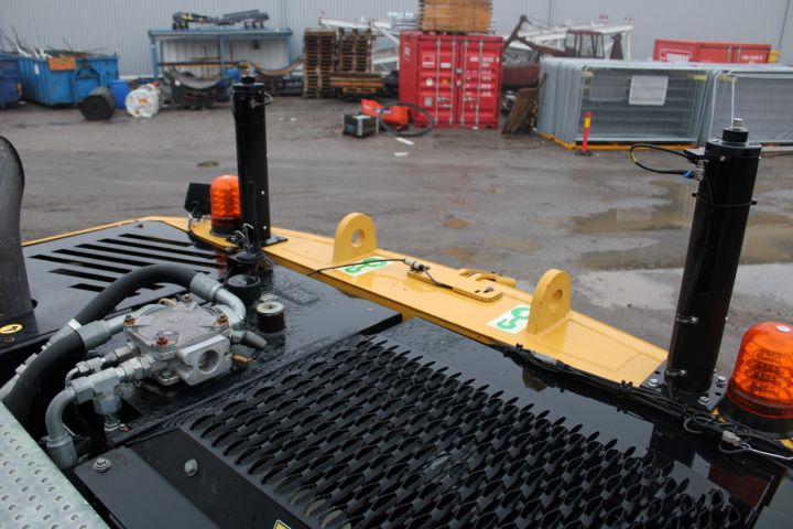 626476-28 Wheel excavator CAT 315D -2010 (rotary tilt, scan laser, 9633 h)