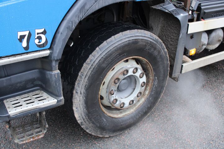 626492-11 Tipper truck Volvo FM 440 6 * 4 -2008 (315730km)