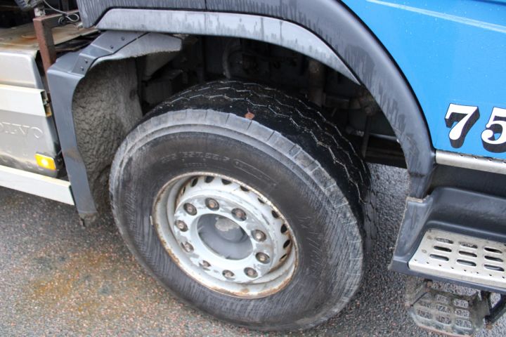 626492-13 Tipper truck Volvo FM 440 6 * 4 -2008 (315730km)
