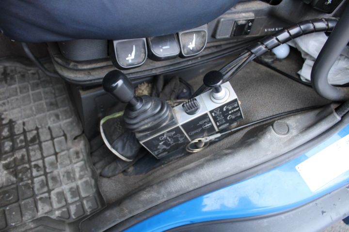 626492-29 Tipper truck Volvo FM 440 6 * 4 -2008 (315730km)