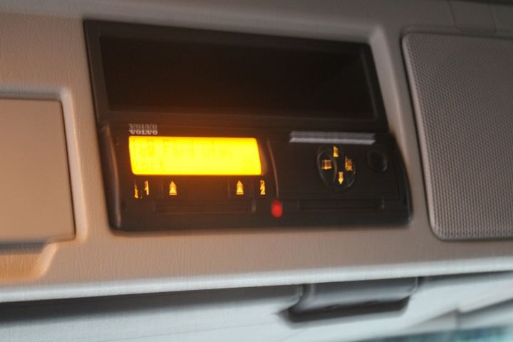 626492-34 Tipper truck Volvo FM 440 6 * 4 -2008 (315730km)