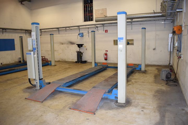593706-2 Four-pillar lift OMCN 3000 kg, 2012