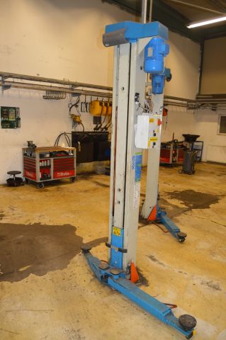 593856-3 2-pillar lift 2.8 tonnes OMCN 199D