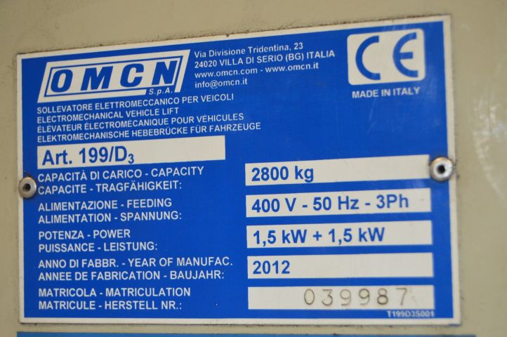 593856-5 2-pillar lift 2.8 tonnes OMCN 199D