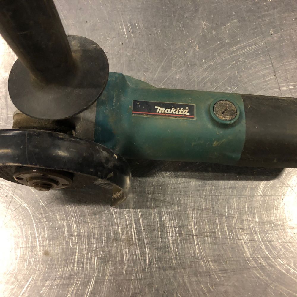 627799-2 Makita Angle Grinder 9528NB