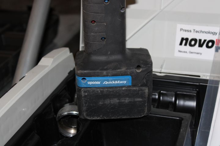 619284-4 Novapress electric pressing tool