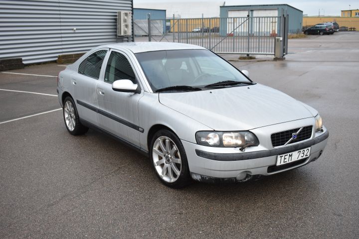 626344-7 VOLVO S60 2.4 (170hp) -02 (TEM732)