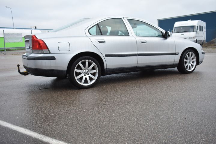 626344-6 VOLVO S60 2.4 (170hp) -02 (TEM732)
