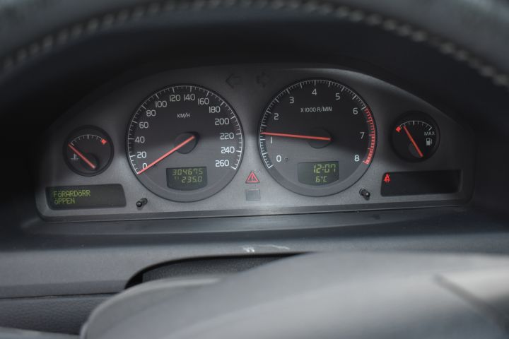 626344-26 VOLVO S60 2.4 (170hp) -02 (TEM732)