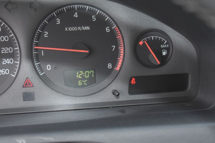 626344-28 VOLVO S60 2.4 (170hp) -02 (TEM732)