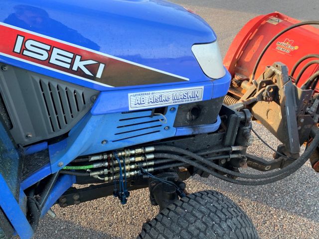 630553-11 Iseki TXG 23 with folding plow and salt / sand spreader