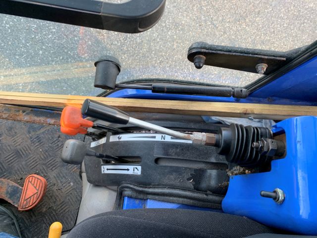 630553-15 Iseki TXG 23 with folding plow and salt / sand spreader