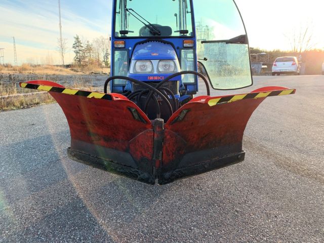 630553-23 Iseki TXG 23 with folding plow and salt / sand spreader